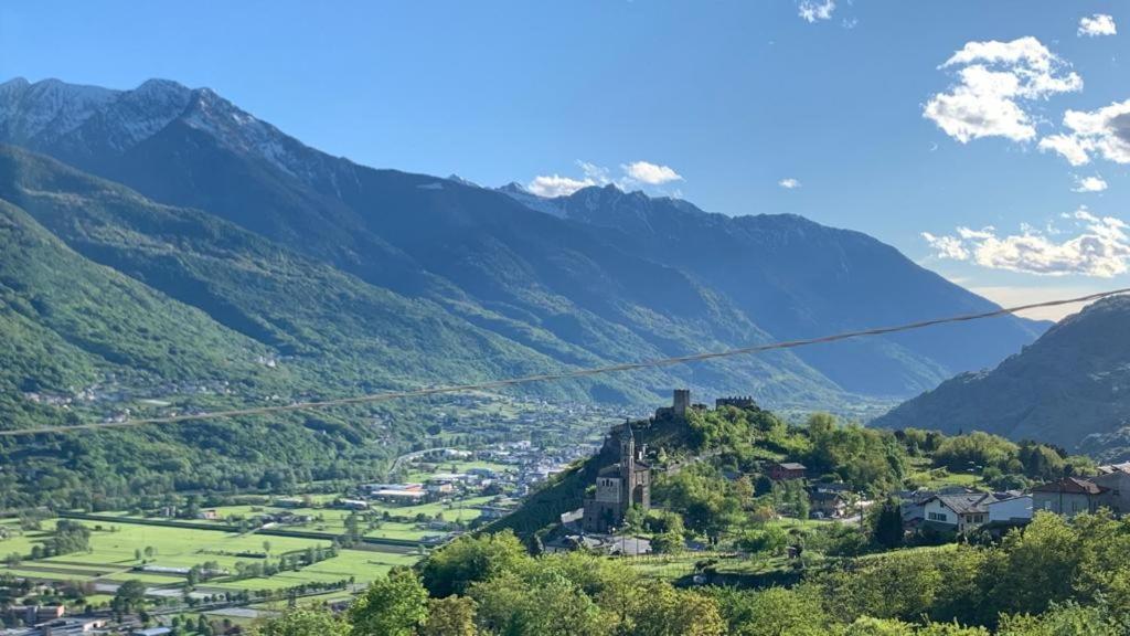 Appartamento La Baita Case Sondrio Fiume - Affitti Brevi Italia Esterno foto